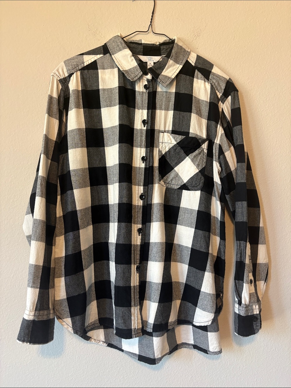 Black & White Plaid Button-Up Shirt - Unbranded